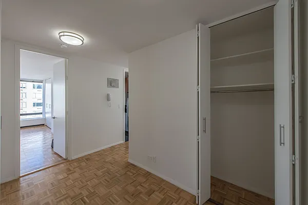 Rented by Solow Realty | media 6