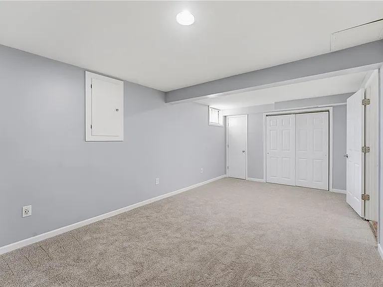 11811 Slater St — Photo 24