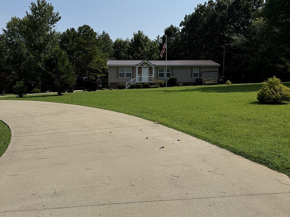 1st image of 565 Mount Zion Rd