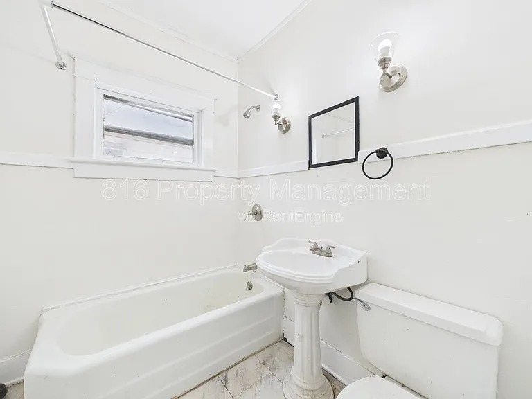 411 Main St — Photo 12