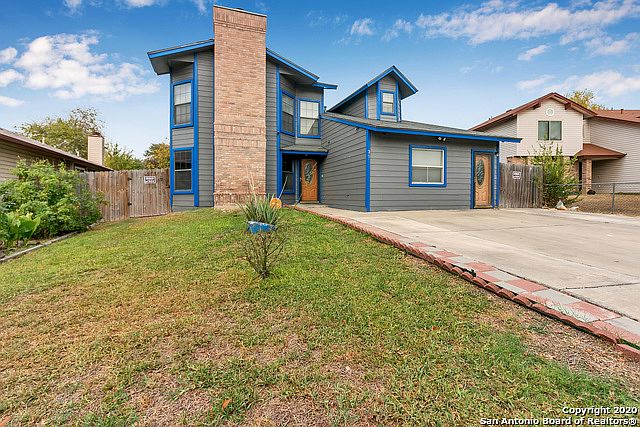 1st image of 301 Cypressgarden Dr