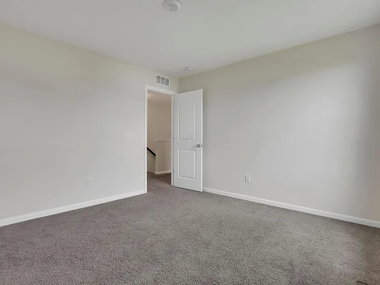 241 Sunstone Ln — Photo 29