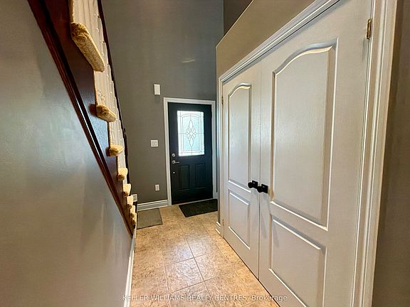 5th image of 125 Huronia Rd