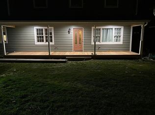 33 Robinhood Rd, Danbury, CT 06811