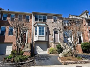 7415 Gillingham Row, Alexandria, VA 22315