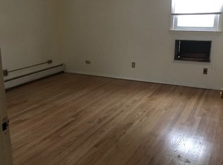 12 Acorn Rd, Secaucus, NJ 07094