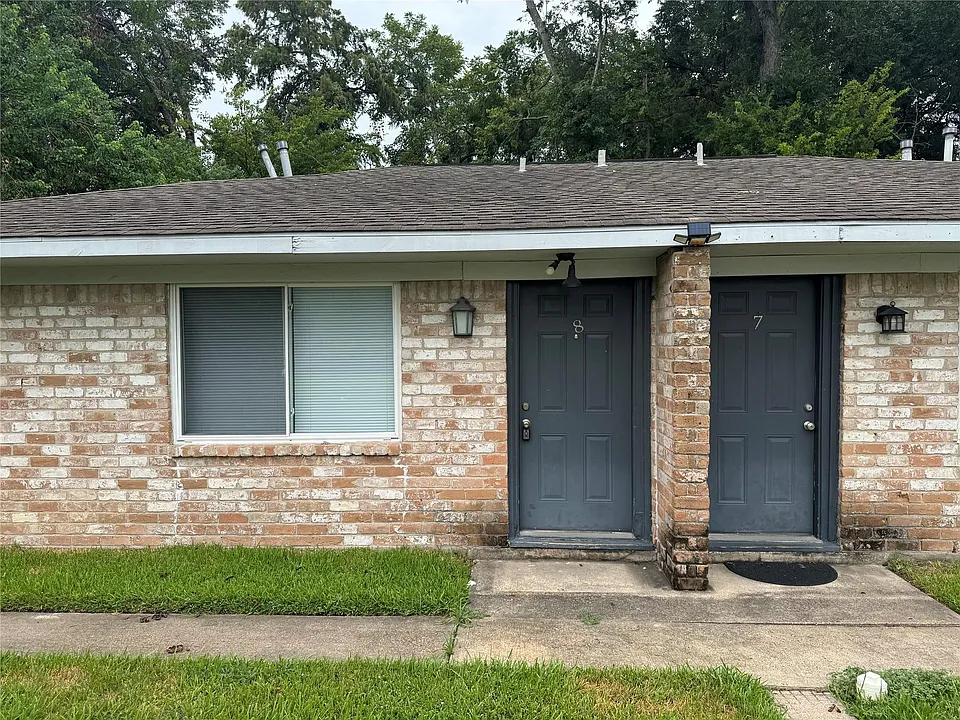 604 Wilson Rd #8
