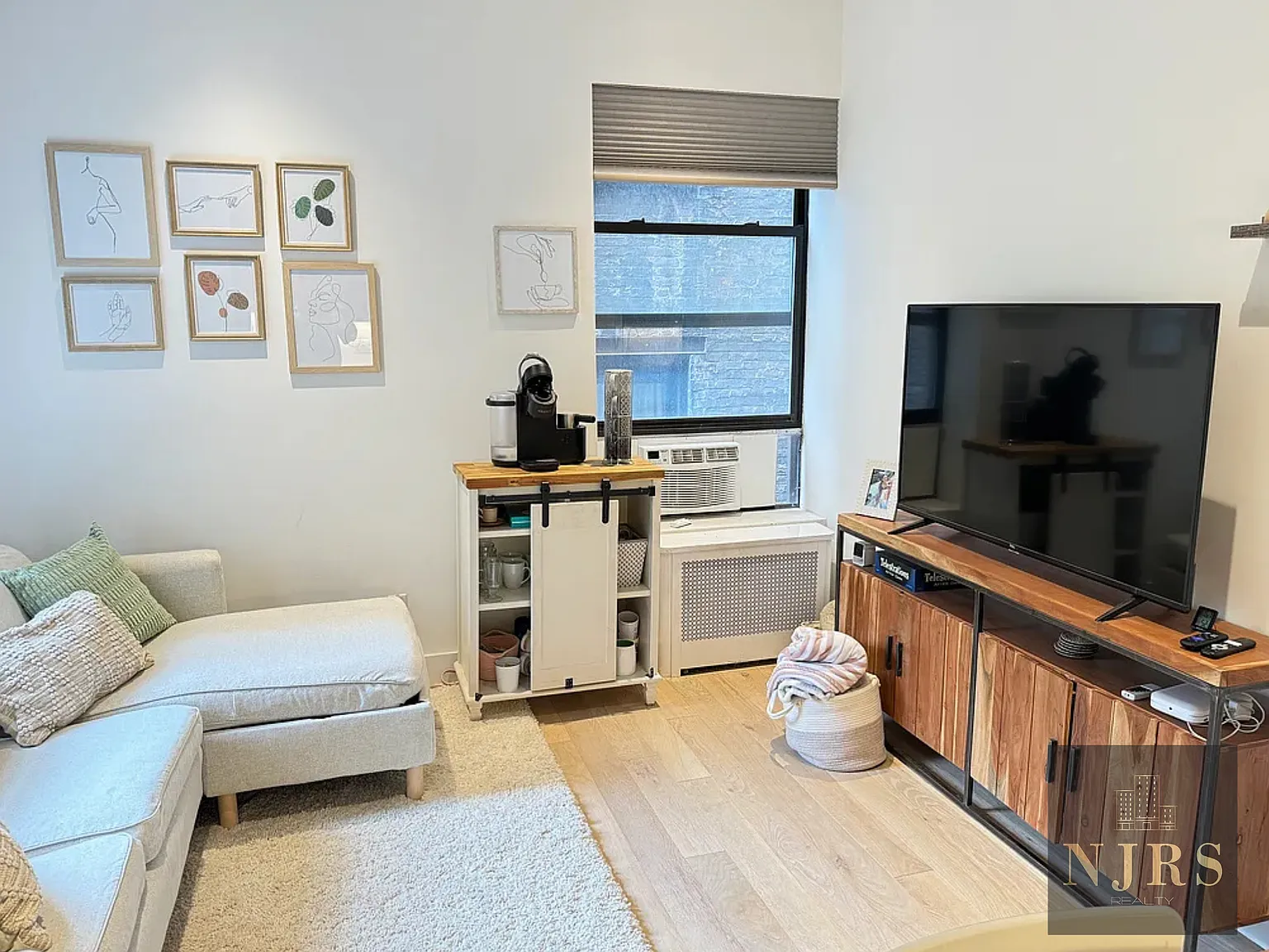 230 West 97th Street — Photo 4
