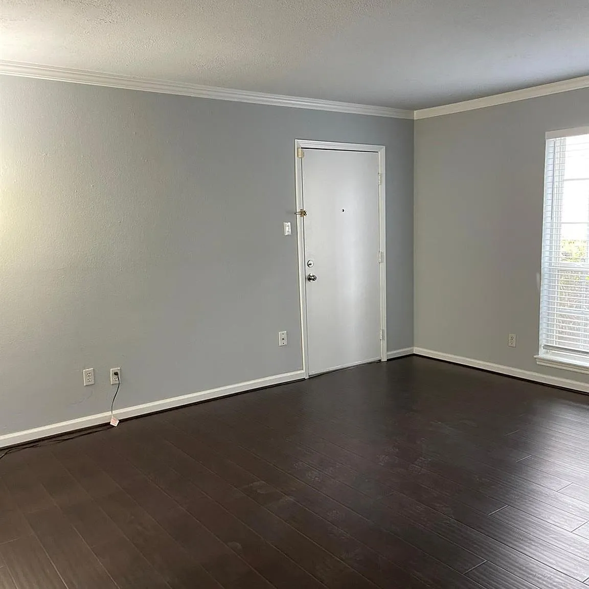 2 bed, 2.5 bath, 1000 sqft, $1,400 — Photo 2