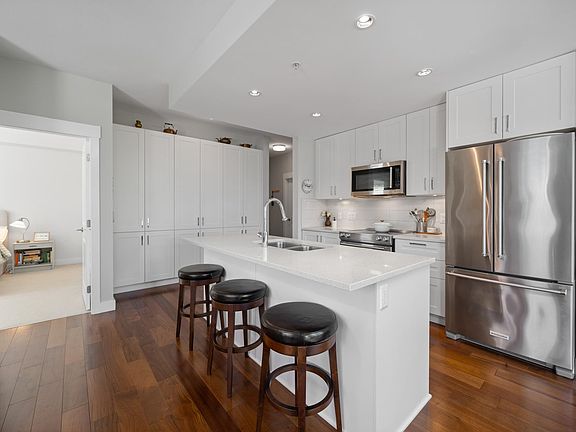 2nd image of 1166 54a St #312