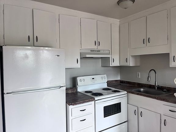 3rd image of 1373 Calabazas Blvd #1