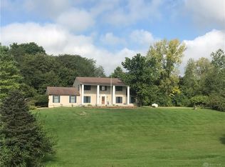 870 Routzong Rd, Xenia, OH 45385