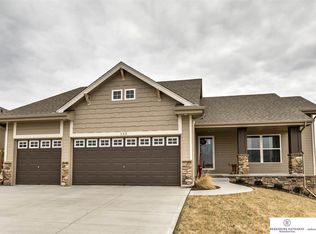 123 Broken Arrow Cir, Yutan, NE 68073