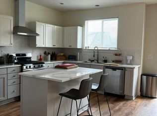 4069 SW Dalton Pl, Beaverton, OR 97078