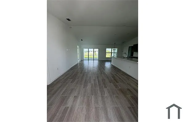 Building Photo - 1301 NE 11th Ter