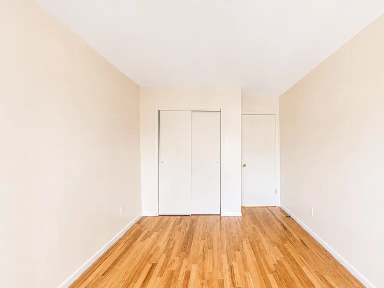 468 Ocean Pkwy #4 — Photo 10