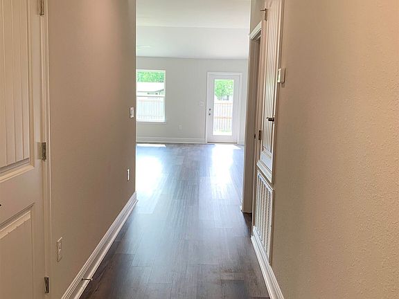 2nd image of 1399 Plymouth Dr