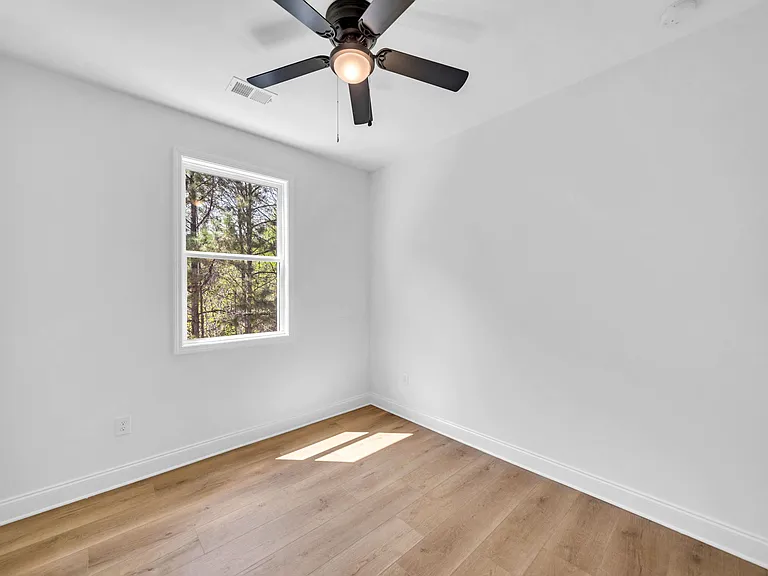 203 Riverstone Commons Cir — Photo 14