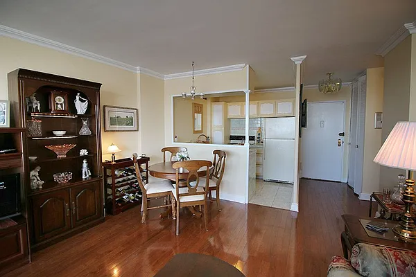 Sold by Hudson View Realty LLC | media 3