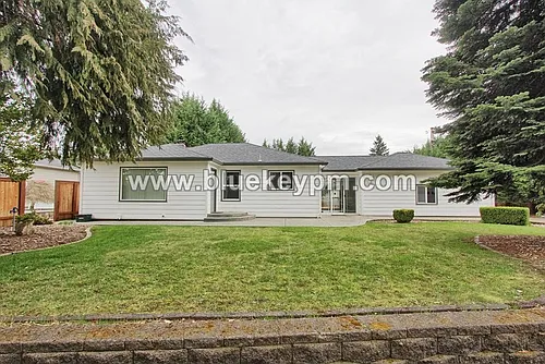 4114 NE 56th St Photo 1