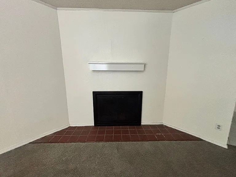 401 12th Ave SE #108 — Photo 4