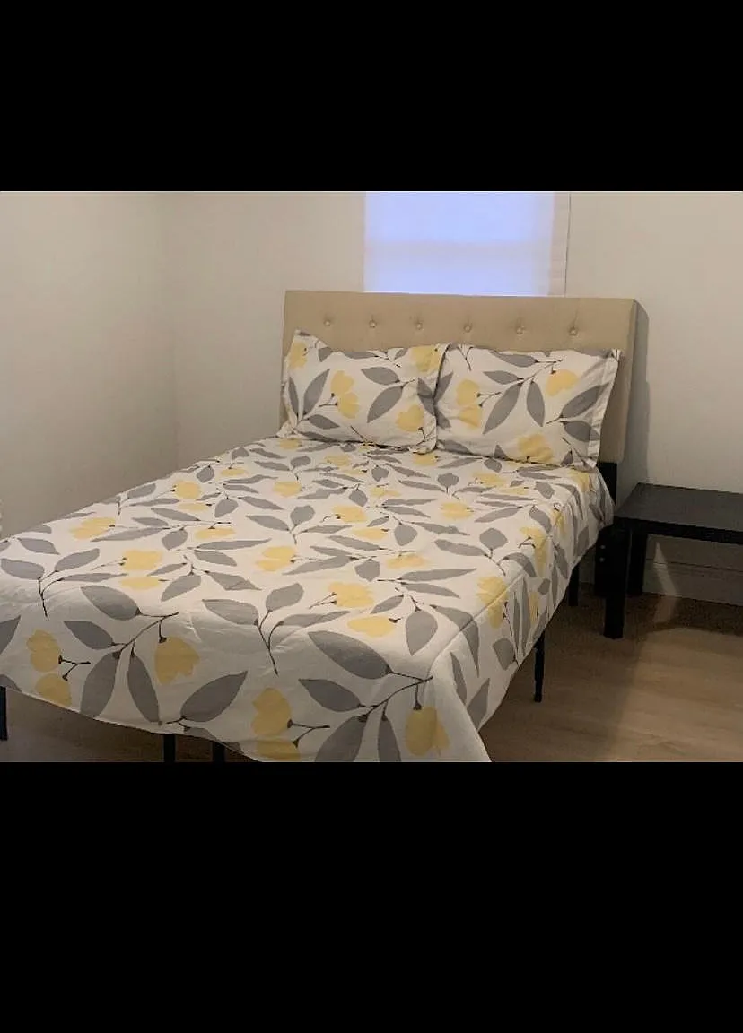 4 bed, 2404 sqft, $1,900 — Photo 2