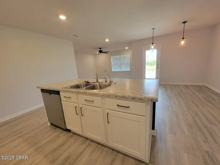 6585 Slabinski Ln — Photo 17