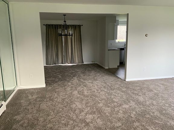 5th image of 6213 Lake Ave
