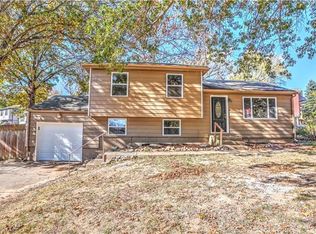 4900 N Sycamore Ave, Kansas City, MO 64119