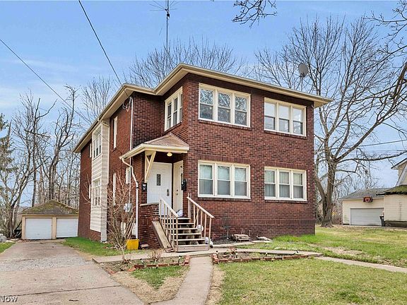 2nd image of 2417-2419 Elm St