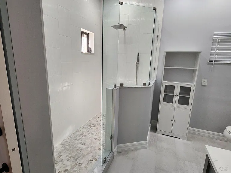 Master Walk in Shower