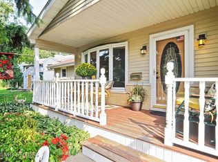 190 Vista Rd, Lake Zurich, IL 60047