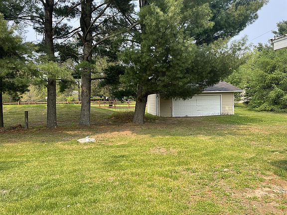 2nd image of 266 Bobby Ln