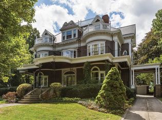 92 Evans Rd, Brookline, MA 02445