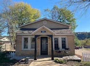 106 Combs Ave, Cotter, AR 72626