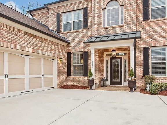 2nd image of 4035 Central Garden Dr SE