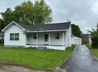 723 S Mill St, Reed City, MI 49677