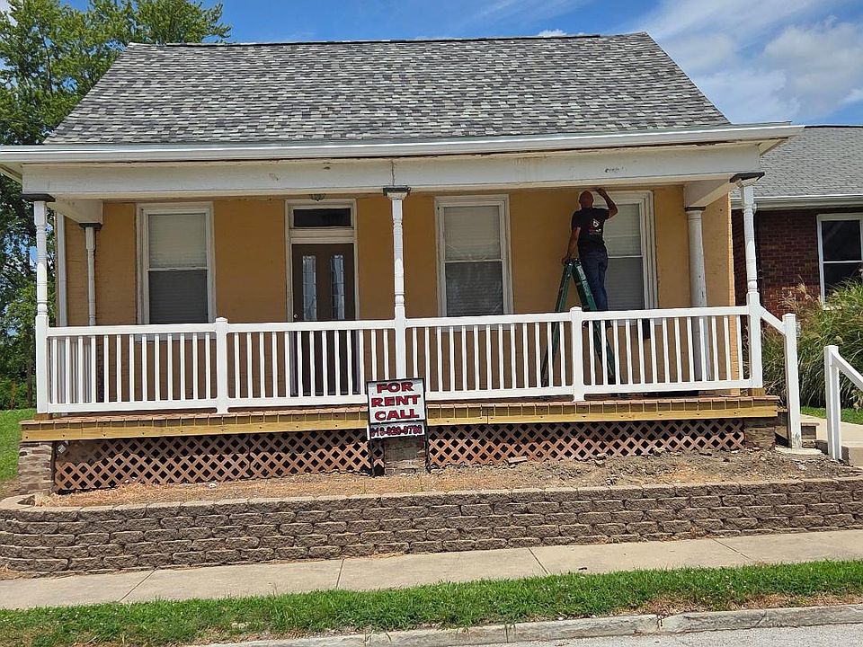 1st image of 207 W B St