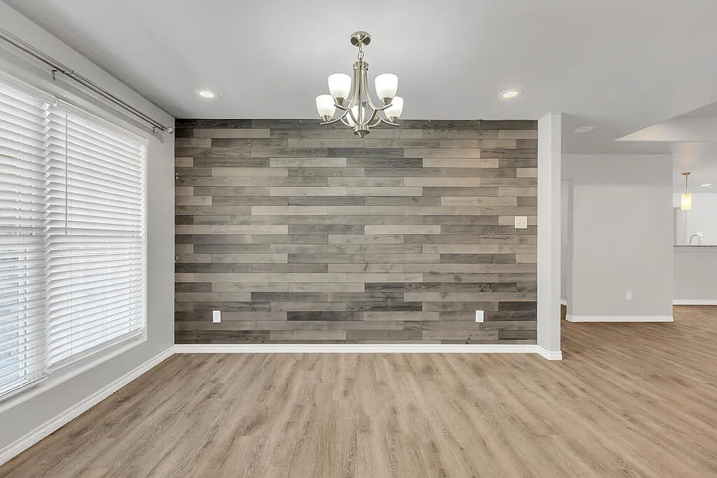 4 bed, 3.0 bath, 2403 sqft, $3,800 — Photo 4