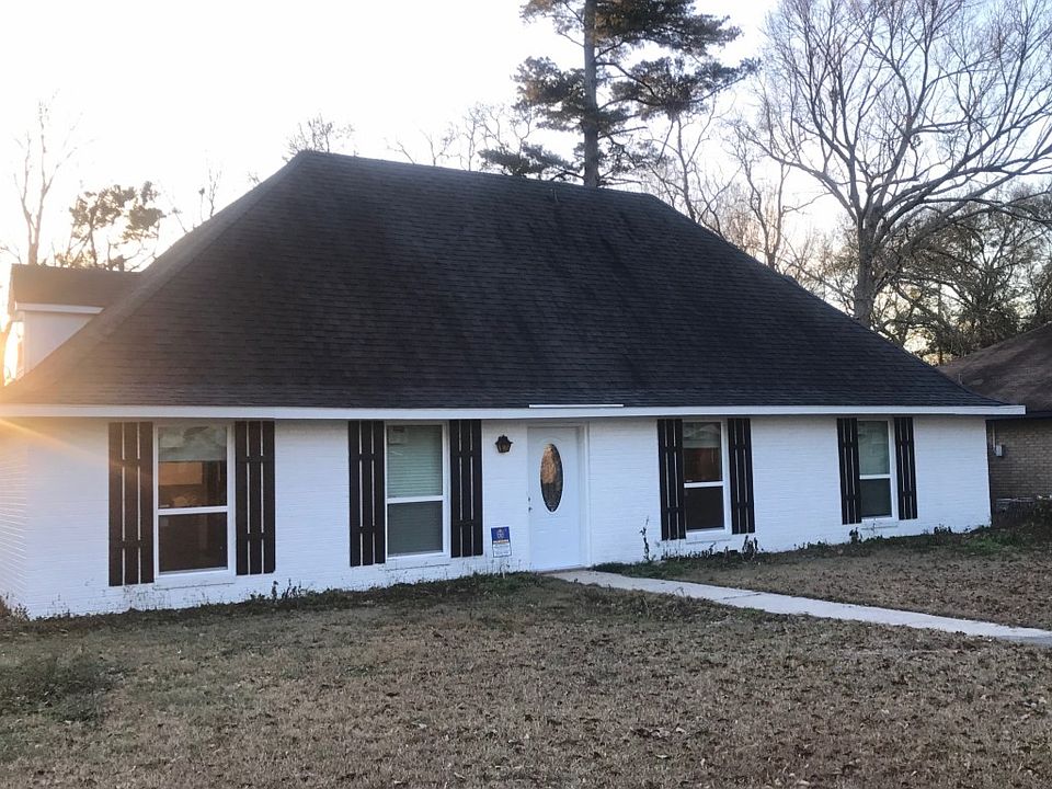 1st image of 26107 Shadow Brook Ave