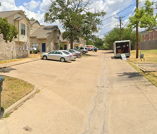 910 Spring Loop #B — Photo 11