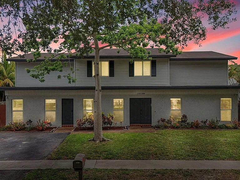 10108 SW 53rd Ct — Photo 1