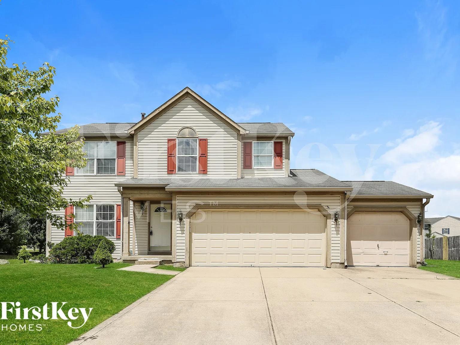 4 bed, 3.0 bath, 2689 sqft, $2,300 — Photo 1