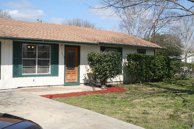 1st image of 313 Oakdale Dr