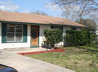 313 Oakdale Dr, San Marcos, TX 78666