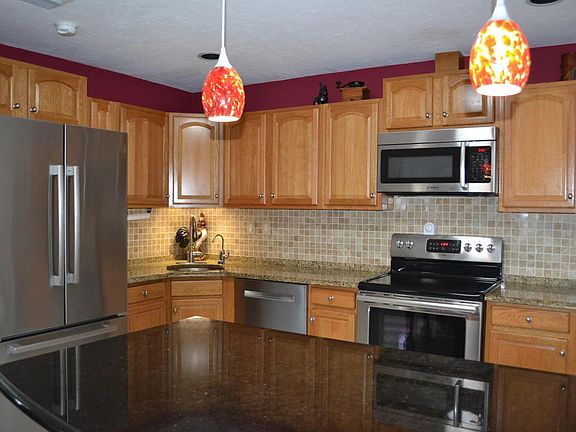 3rd image of 9337 Bellewood St
