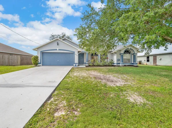 5930 NW Theda Lane, Port St Lucie, FL 34983