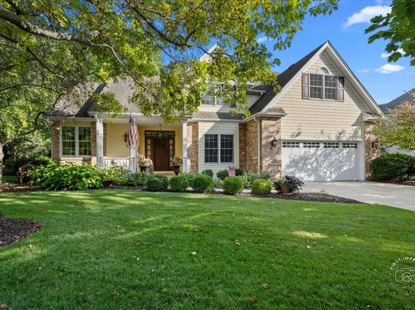 175 West Ct, Batavia, IL 60510