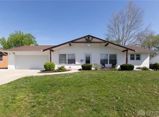 415 Reichard Dr, Vandalia, OH 45377