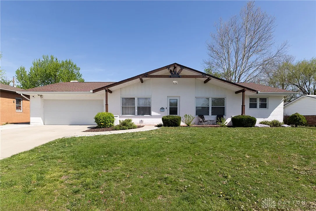 415 Reichard Dr photo 1